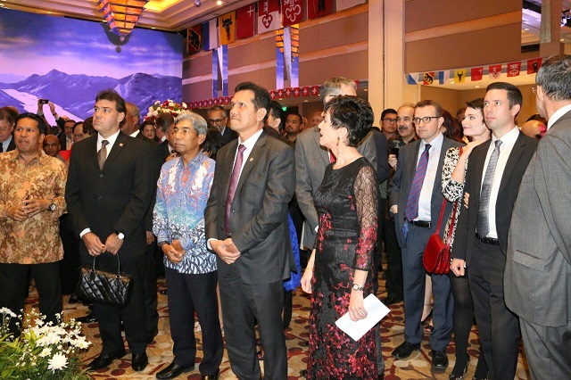 20170801 MENTERI Menghadiri acara SWISS 11