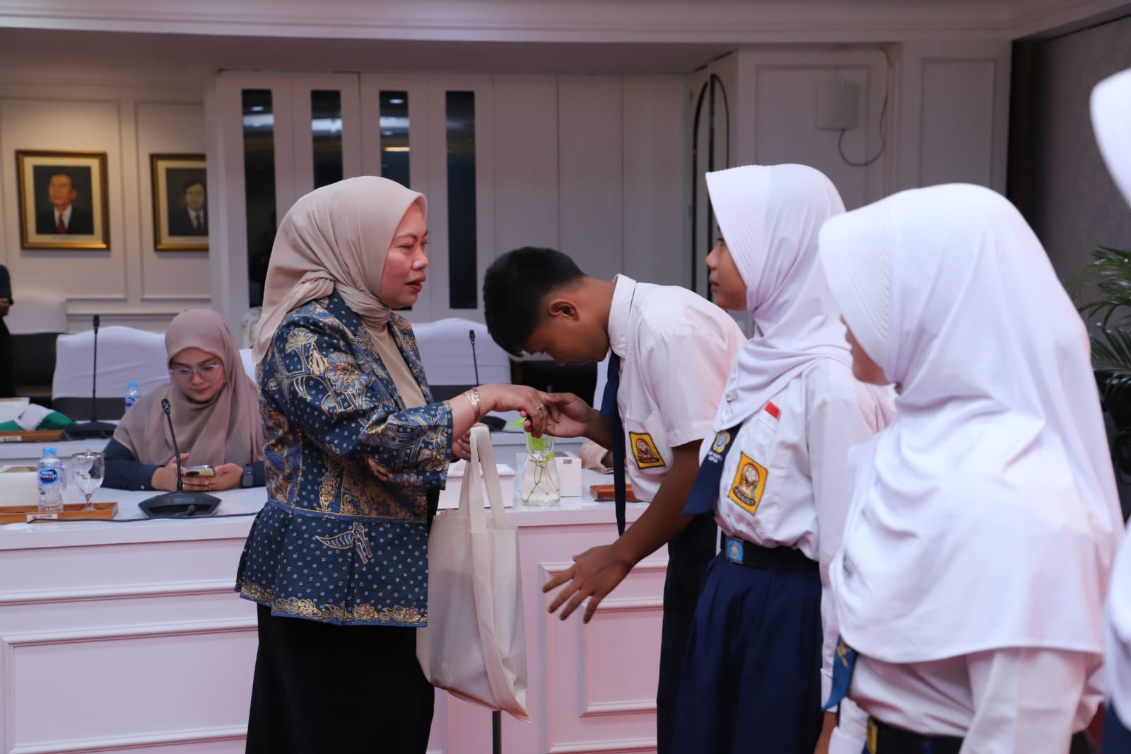20260618 PEnyerahan Bantuan Pendidikan 10