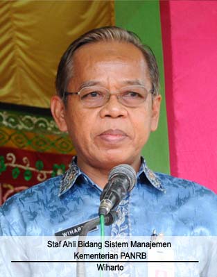 Staf Ahli - Wiharto