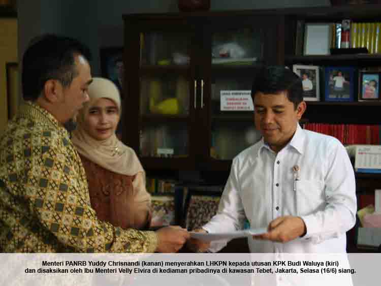 20150616 - Menteri Menyerahkan LHKPN 2