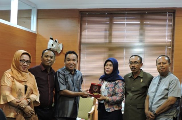 20160824 - DEP. Kelembagaan dan Tata Laksana - Bertemu DPRD Gorontalo 5