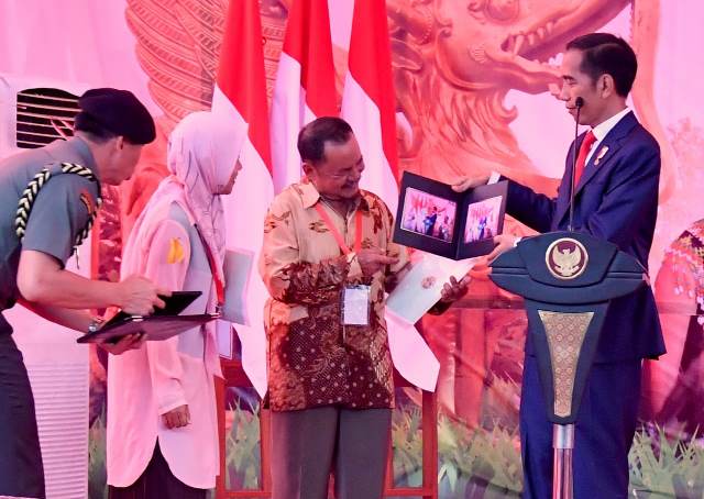 20181026 JOKOWI SAMARINDA