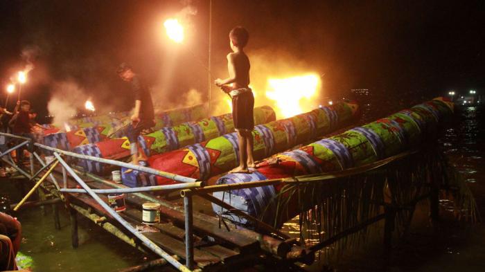 20190606 Tradisi Unik di Berbagai Daerah Sambut Lebaran Festival Meriam Karbit