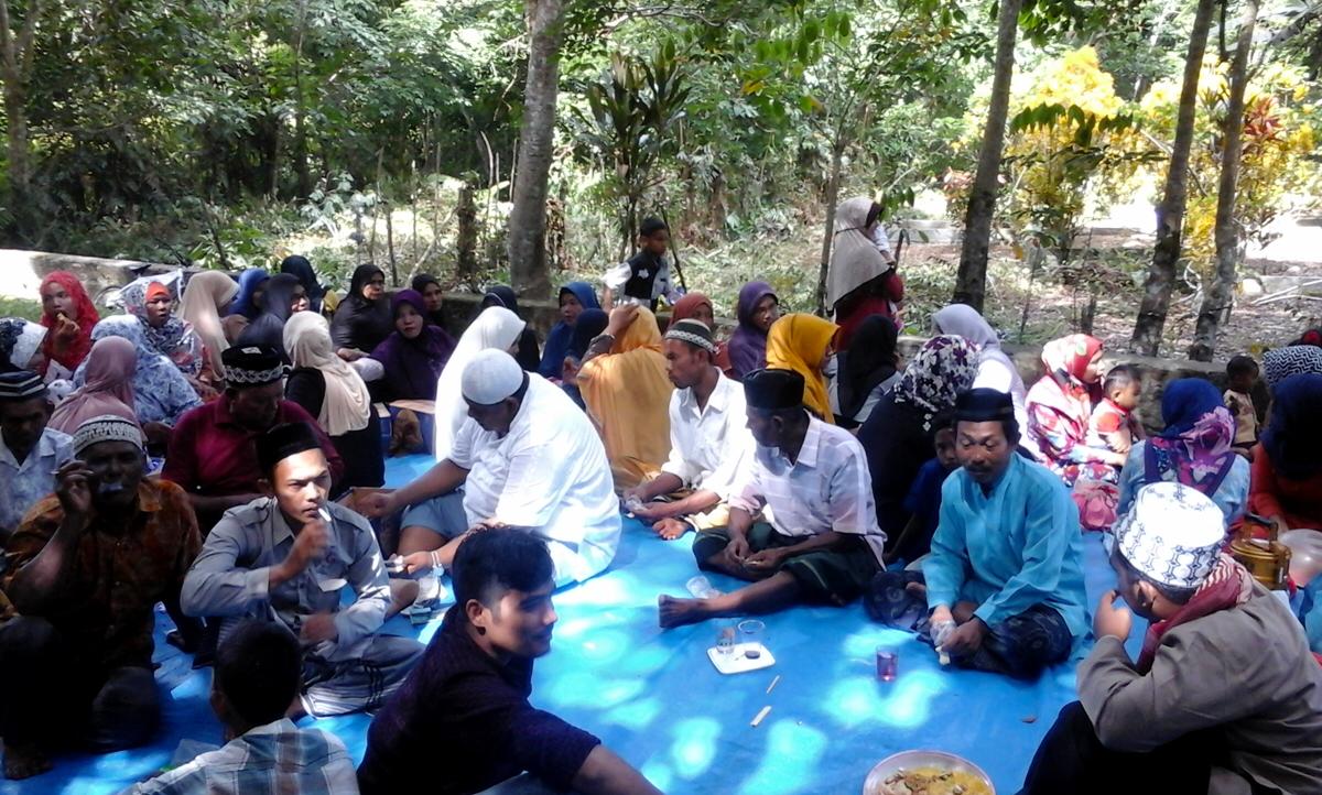 20190606 Tradisi Unik di Berbagai Daerah Sambut Lebaran Kenduri Makam