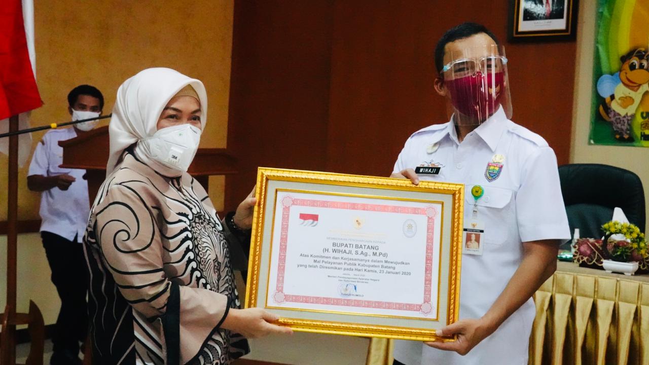 20200722 Kementerian PANRB Apresiasi Layanan Drive Thru SIM di MPP Batang 1