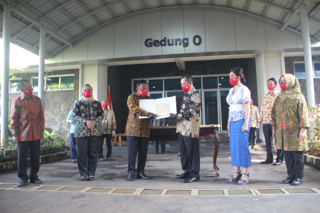 20200816 ANRI Serahkan Naskah Konsep Teks Proklamasi Asli