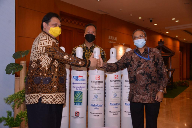 20210531 Indonesia Kembali Kirimkan 2.000 Tabung Gas Oksigen ke India
