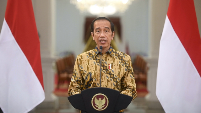 20210726 Presiden PPKM Level 4 Dilanjutkan dengan Penyesuaian di Sejumlah Sektor