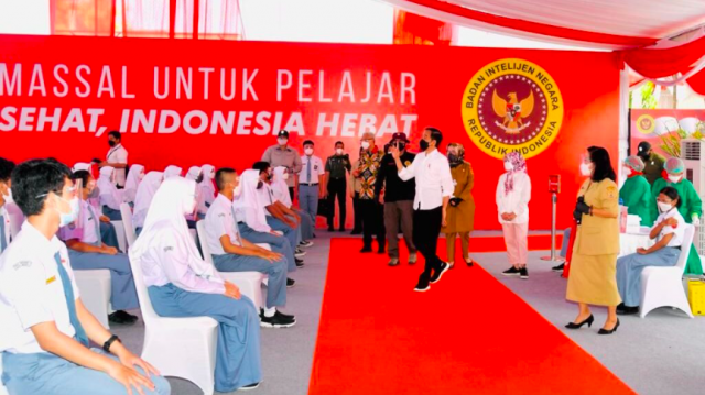 20210914 Tinjau Vaksinasi Pelajar di Kabupaten Sukoharjo Presiden Jika Sudah Divaksin Segerakan PTM Terbatas