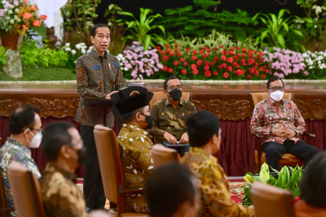 20211213 Presiden Jokowi Tegaskan Komitmen Pemerintah dalam Penuntasan Pelanggaran HAM Berat