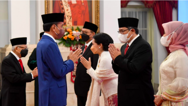 20220311 Presiden Jokowi Lantik Kepala dan Wakil Kepala Otorita IKN