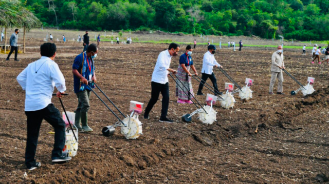20220325 Presiden Dorong Pemanfaatan Teknologi Sistem Pertanian di NTT