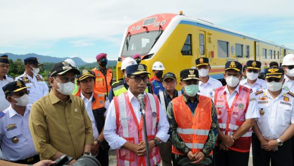 20220530 Jalur KA Maros Barru Ditargetkan Beroperasi Oktober 2022