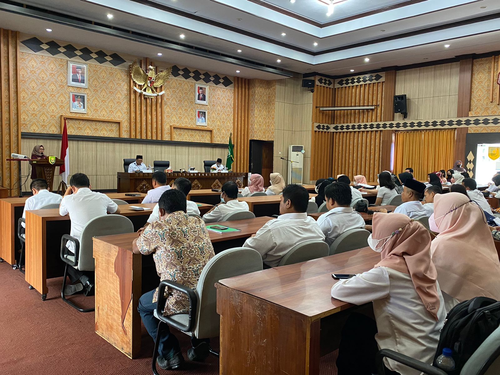 Dari Rumah Tangga ke Ruang Publik: Mempromosikan Partisipasi Perempuan Desa Papayan dalam Pengambilan Keputusan