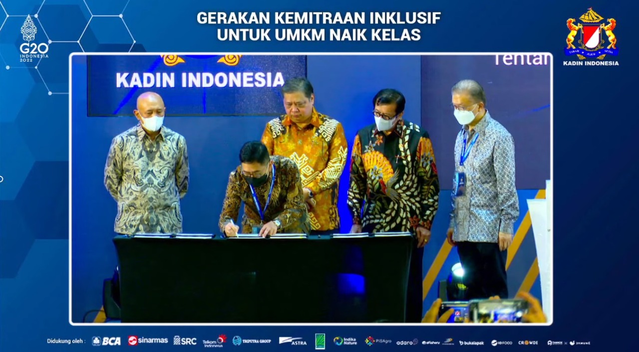 20221003 Tingkatkan Daya Saing UMKM KADIN dan Pemerintah Tandatangani MoU