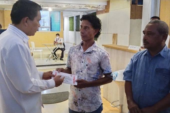 20221109 Nelayan dan Tukang Ojek Terima BLT BBM