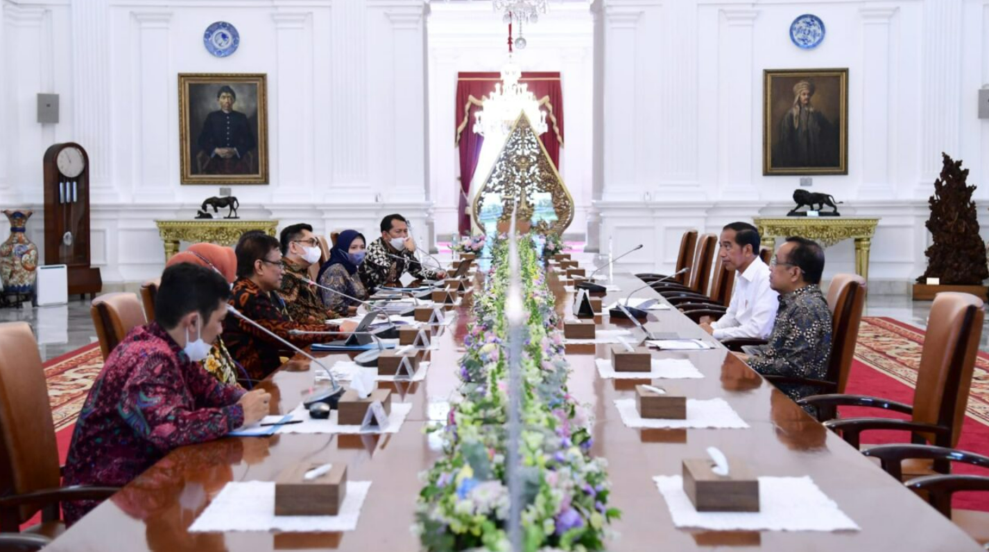 20230131 Presiden Jokowi Apresiasi Rampungnya Peta Jalan Hilirisasi