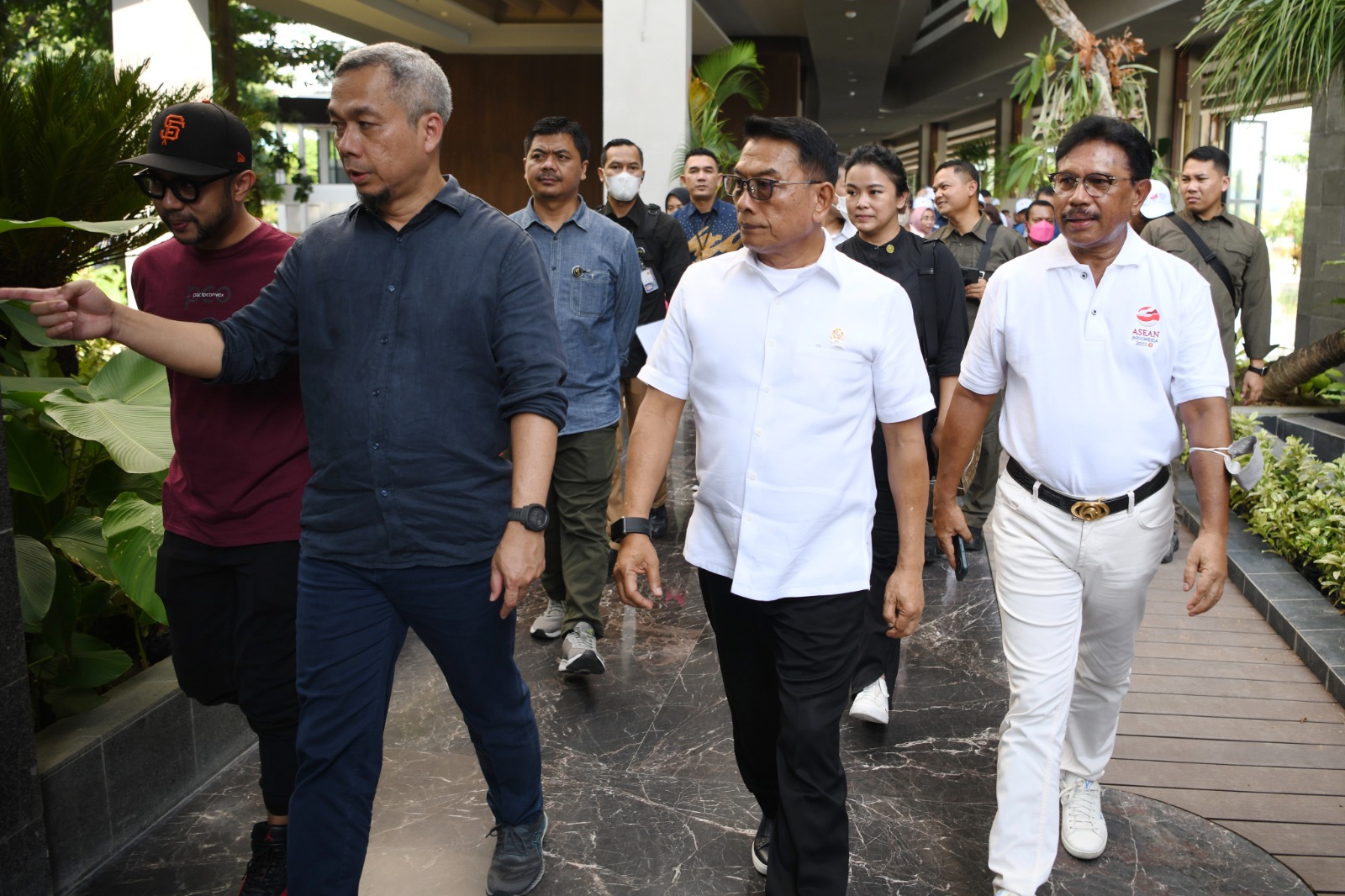20230503 Kunjungi Labuan Bajo Menkominfo Tinjau Kesiapan Layanan Media KTT ASEAN