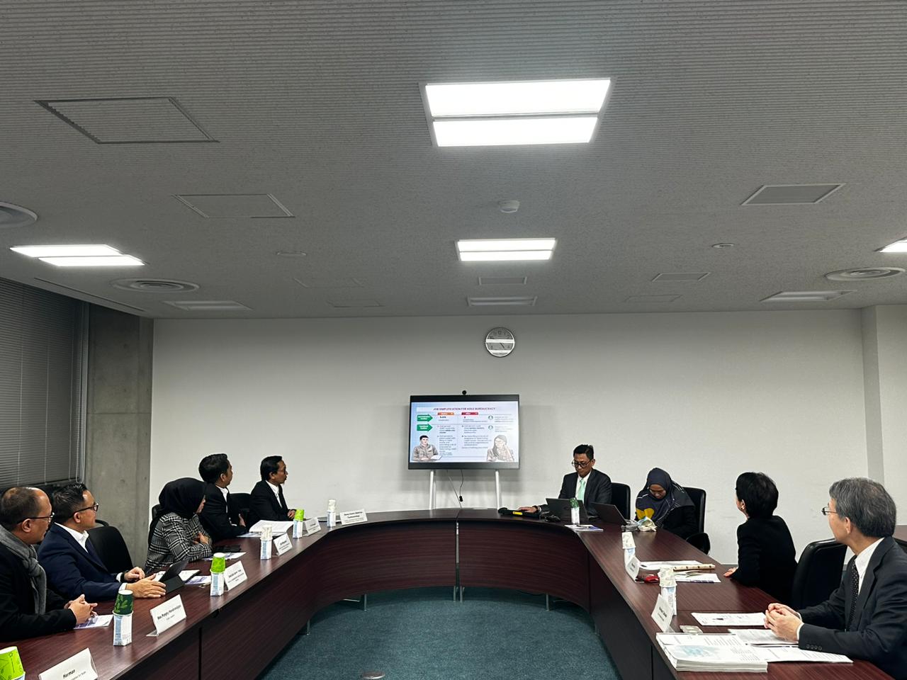 20231202 Menteri Anas Diskusi dengan Akademisi GRIPS Jepang Bahas Transformasi ASN 2