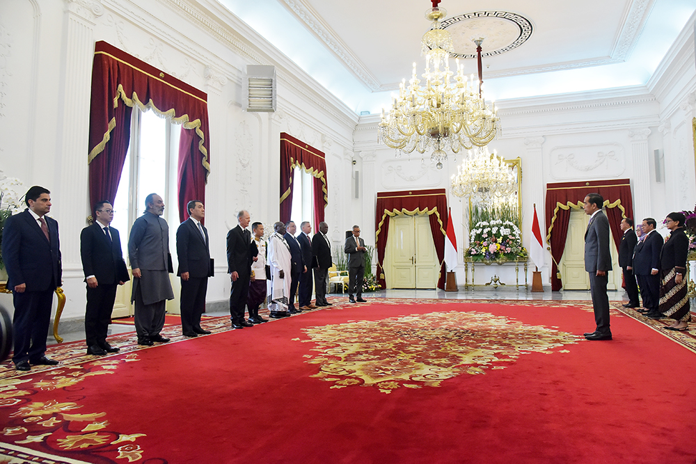 20231208 Presiden Jokowi Terima Surat Kepercayaan 10 Dubes Negara Sahabat di Istana Merdeka