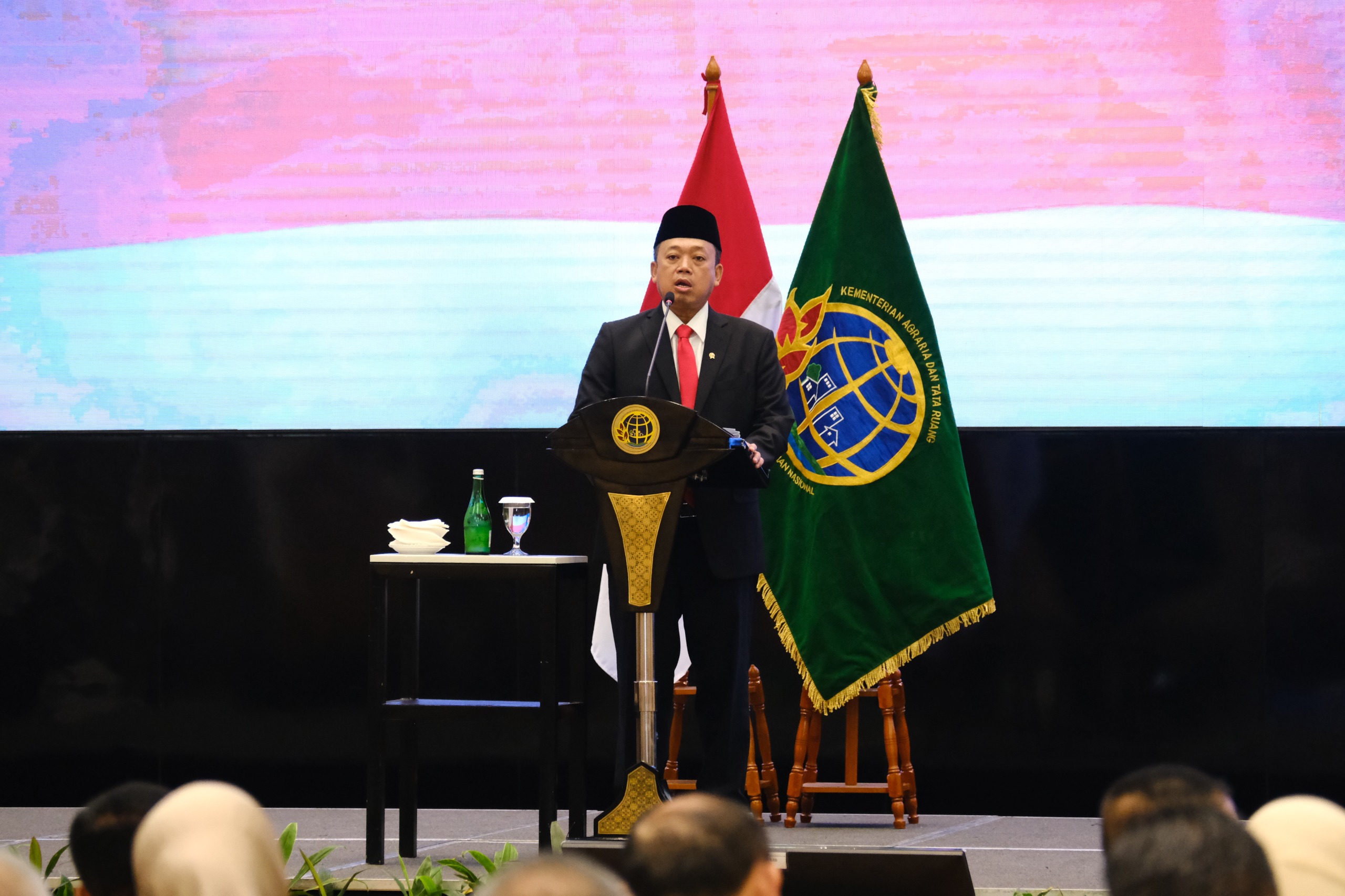 20241115 Menteri ATR BPN Nusron Wahid Siap Tindak Tegas Mafia Tanah Serahkan Langsung ke Aparat