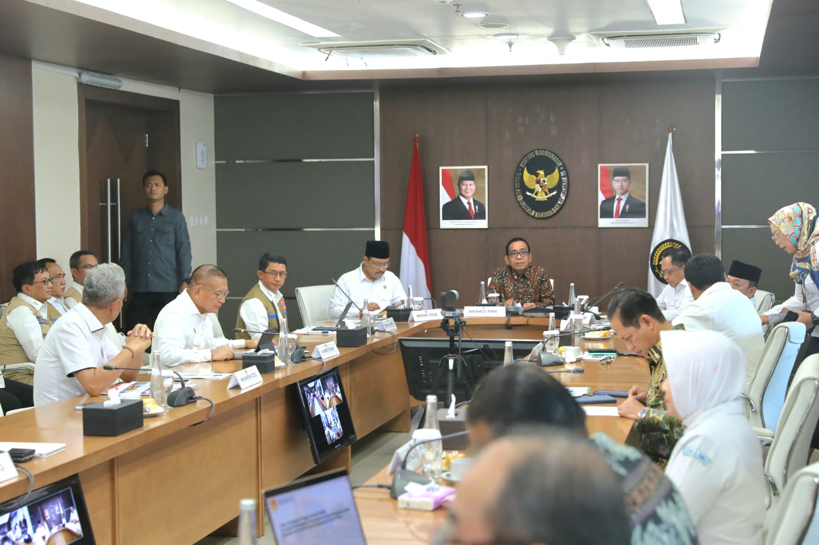 20241121 Pemerintah Percepat Pembangunan Hunian untuk Pengungsi Erupsi Gunung Lewotobi