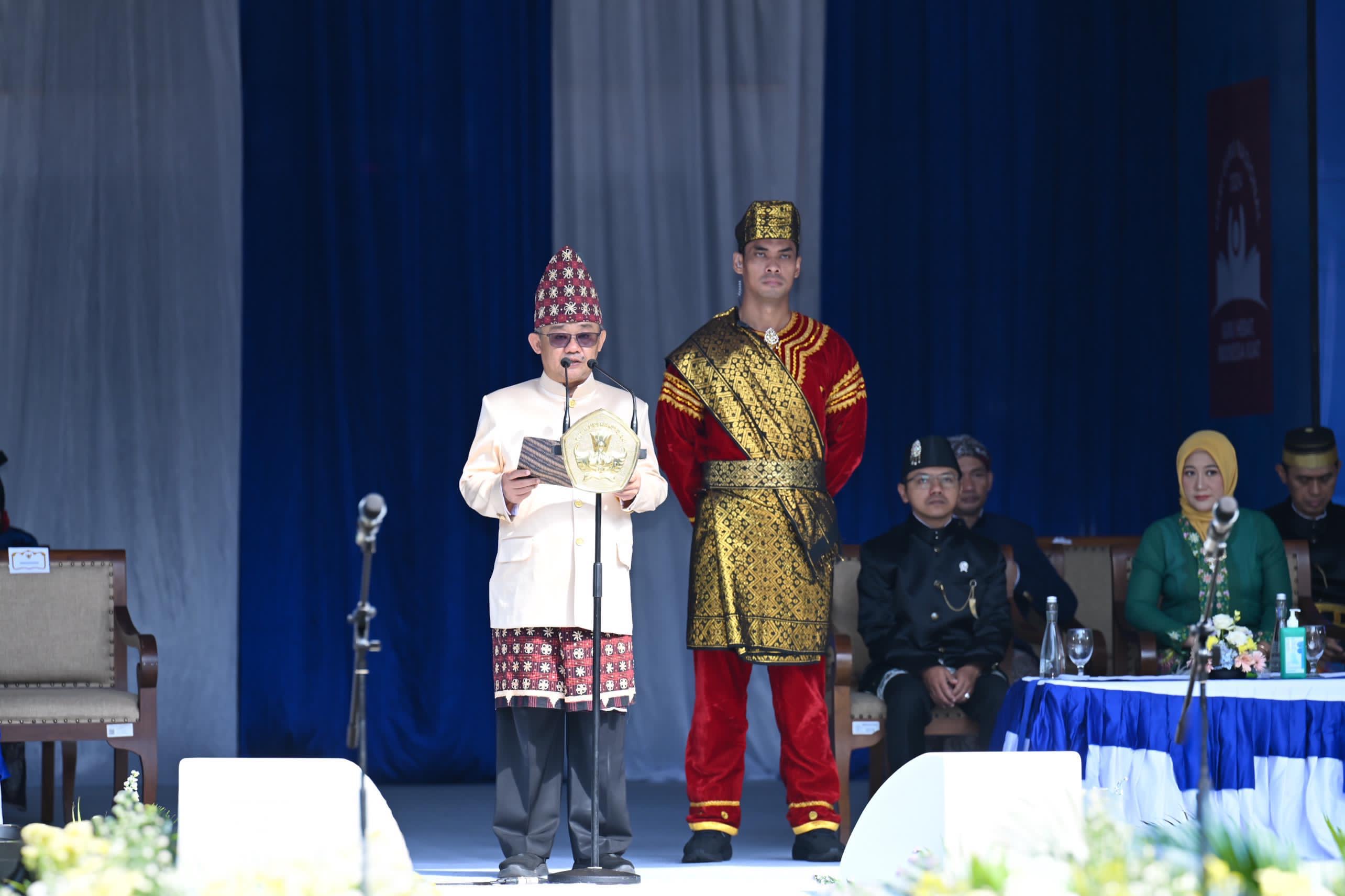 20241125 Kemendikdasmen Peringati Hari Guru Nasional 2024 dengan Tema Guru Hebat Indonesia Kuat