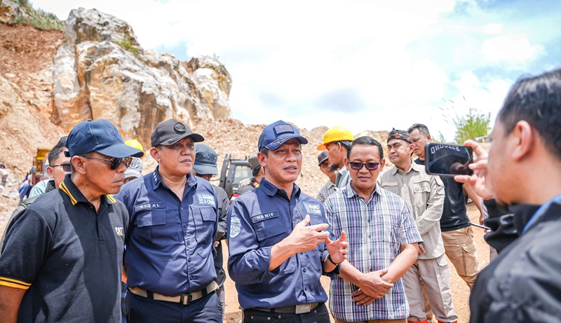 20250423 Menteri LH Minta Kegiatan Usaha Pemicu Bencana di Cijeruk dan Sukabumi Dihentikan