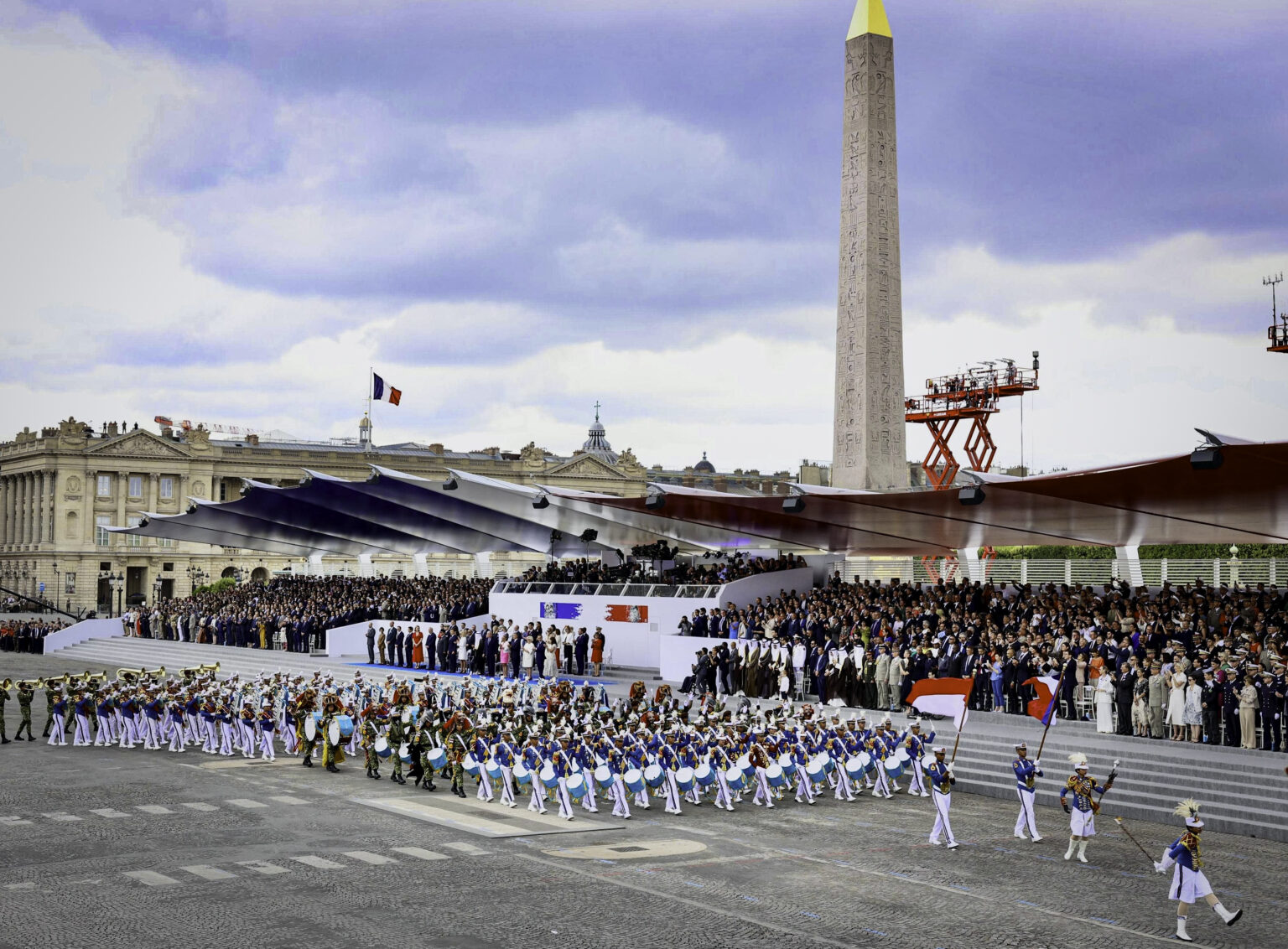 20250715 Membuka Parade di Paris Satgas Patriot II Indonesia Curi Perhatian di Bastille Day 2025