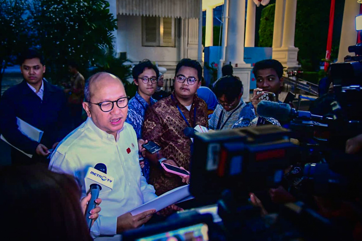 20250807 Pemerintah Dorong Reformasi Perizinan dan Pangkas Beban Bonus Manajemen BUMN