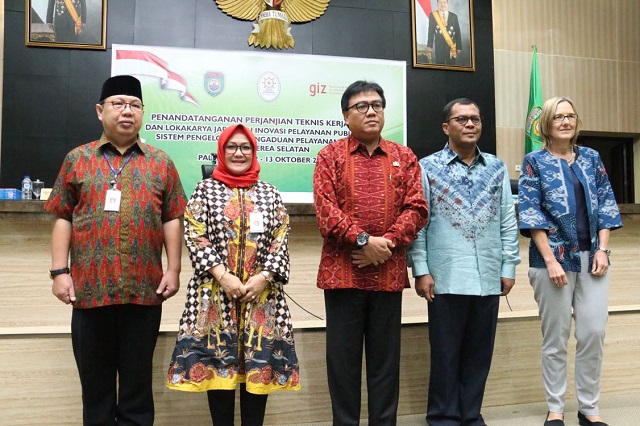 20171013 DEP YANLIK Tandatangan perjanjian teknis LAPOR SP4N 8