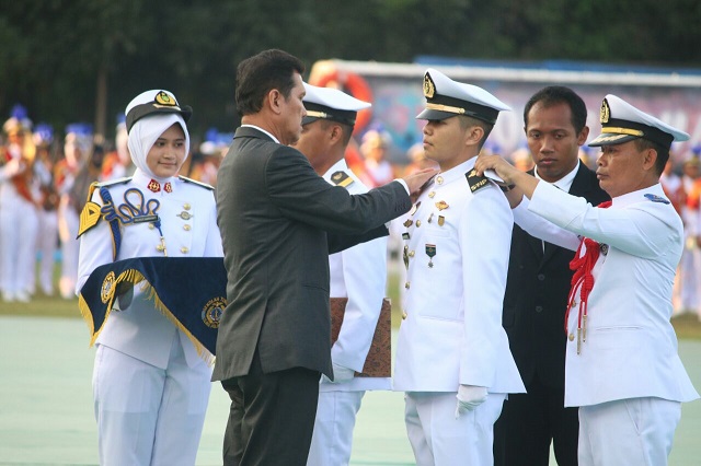 20180509 MENTERI DEP BALAKS STAFLI Wisuda STIP 1