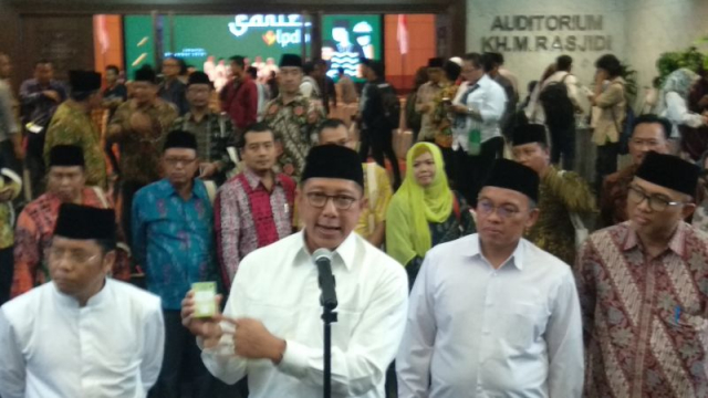 20181113 Menag Kartu Nikah