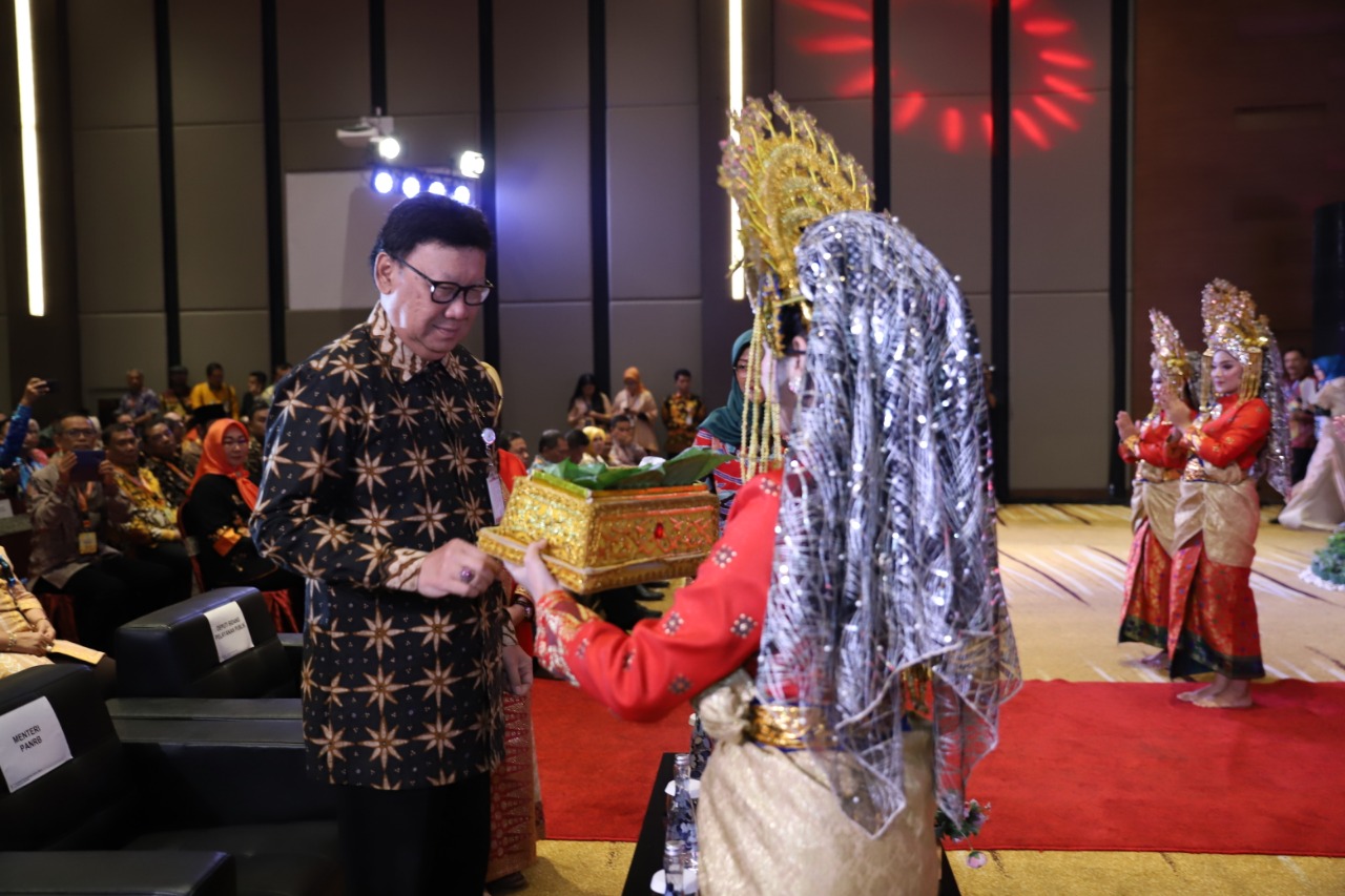 20191107 Peneyerahan Hasil Evaluasi Yanlik Wilayah I 12