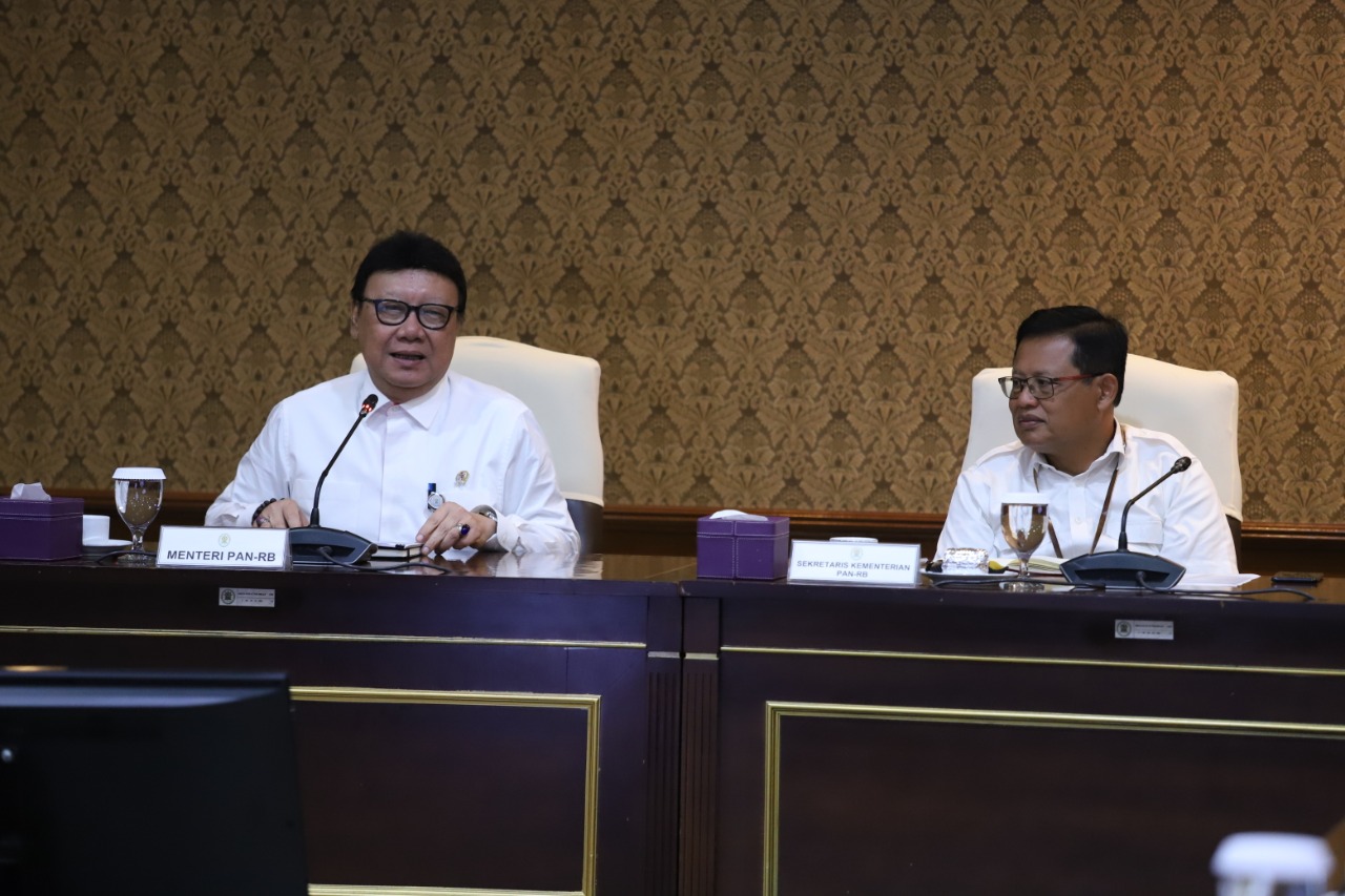 201911191 Rapat bersama eselon 1 3 8