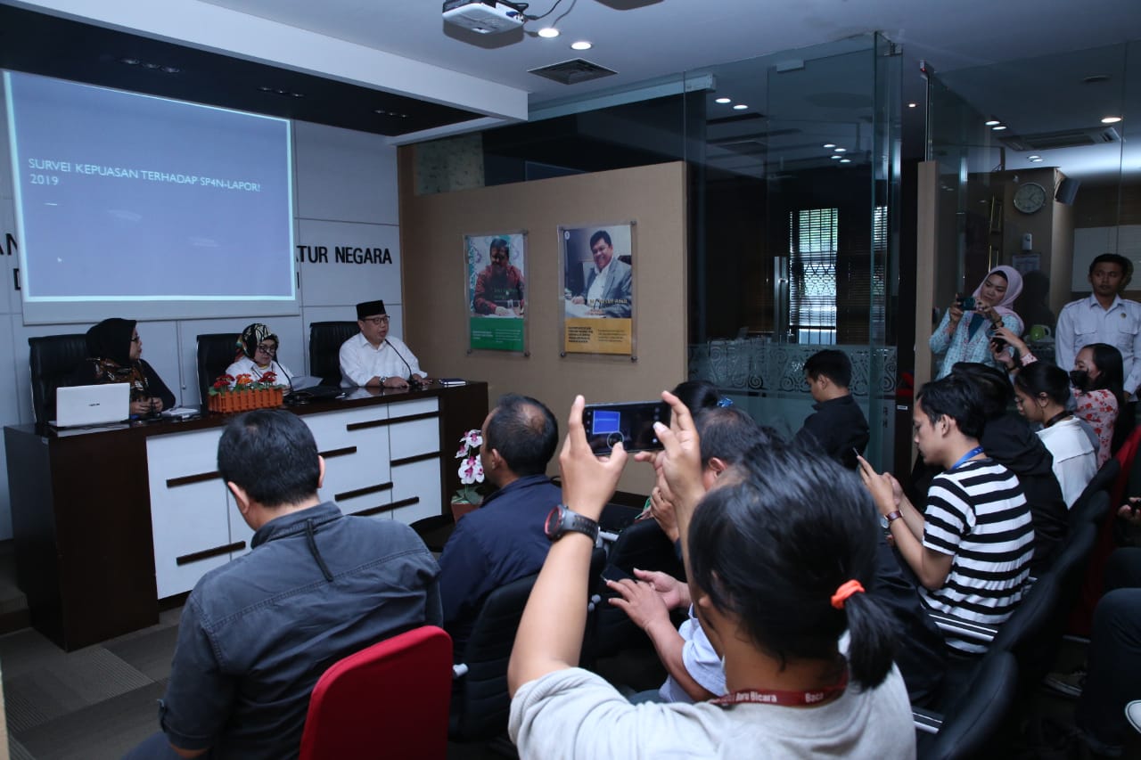 20191119 YANLIK Konferensi Pers Penyampaian Hasil Survei Kepuasan Pengguna Aplikasi LAPOR Tahun 2019 6