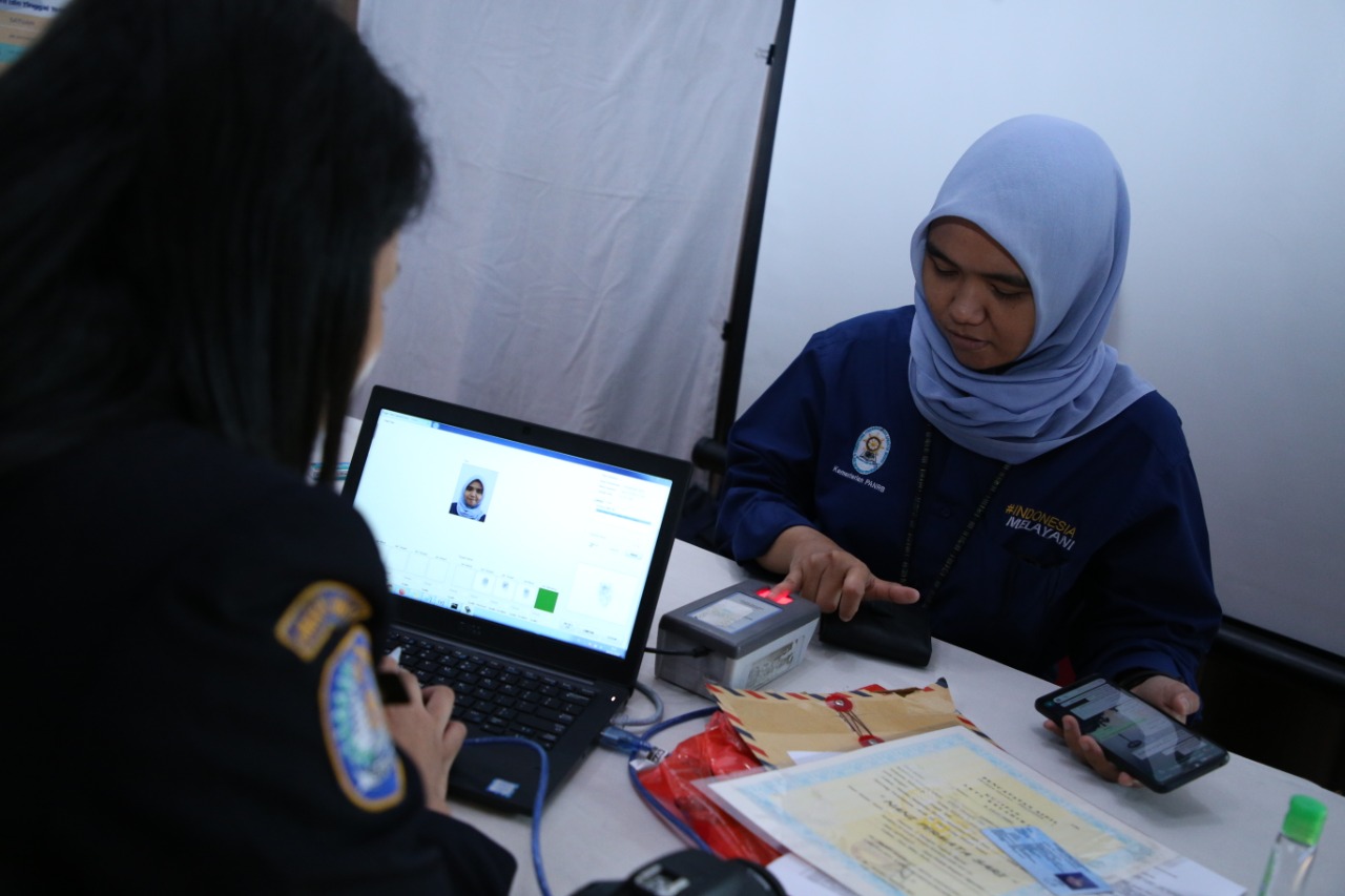 20191218 Layanan Paspor Keliling di Kementerian PANRB 1