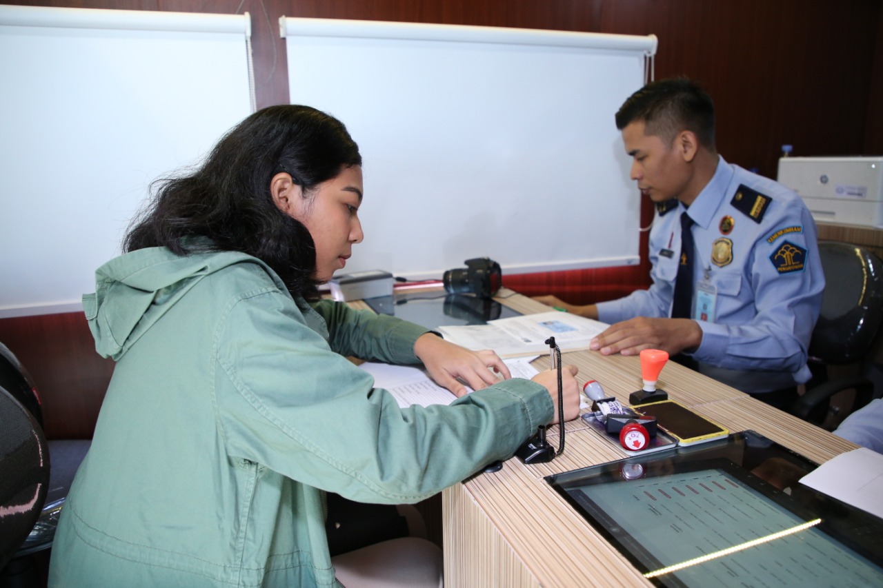 20191218 Layanan Paspor Keliling di Kementerian PANRB 1