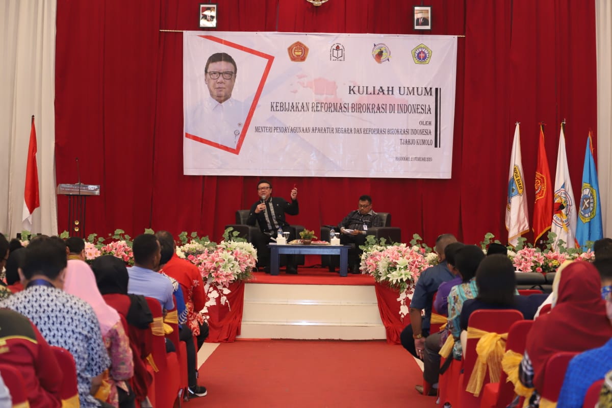 20200221 Kuliah Umum Menteri PANRB 12