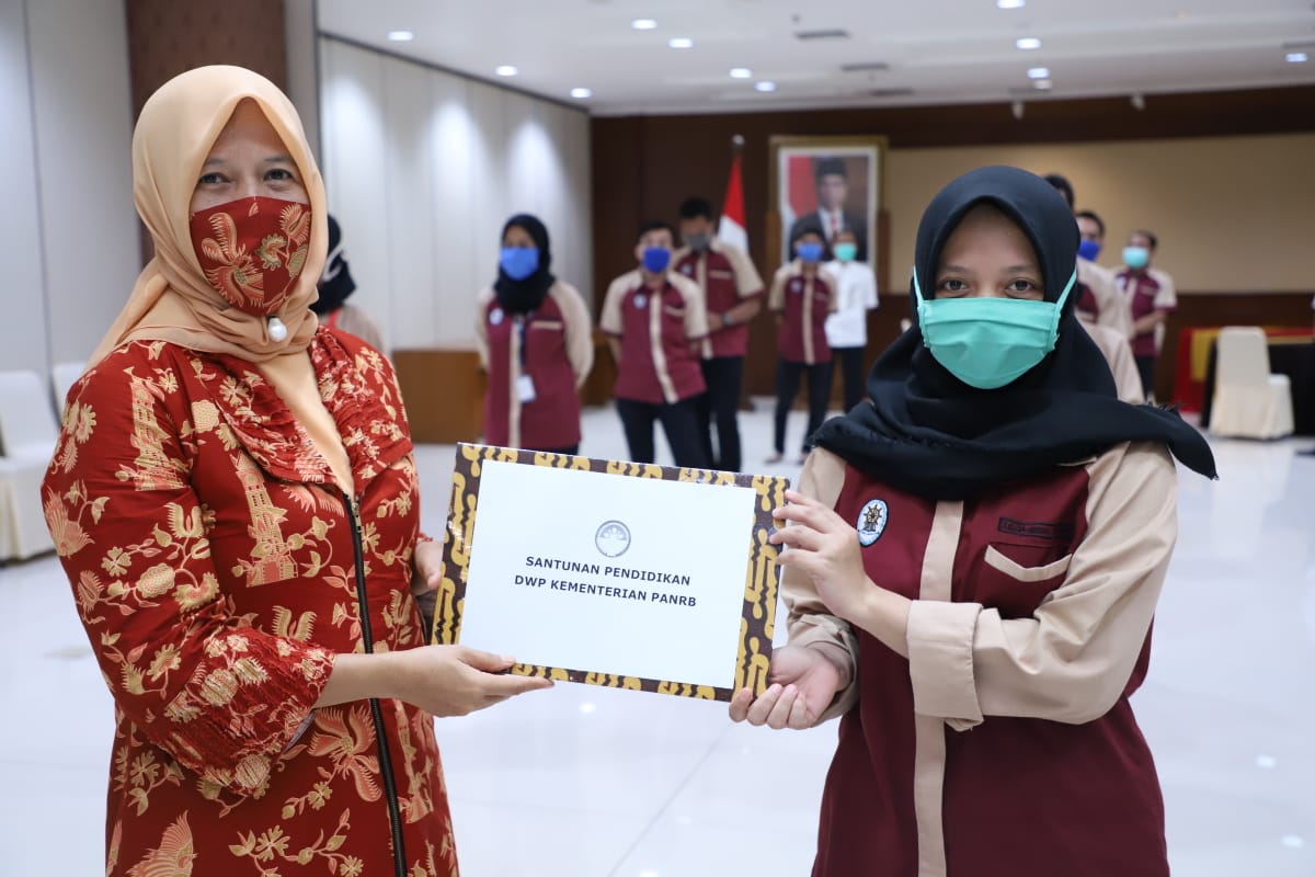 20200518 DWP Serahkan Bantuan Pendidikan dan Santunan Anak Yatim 1