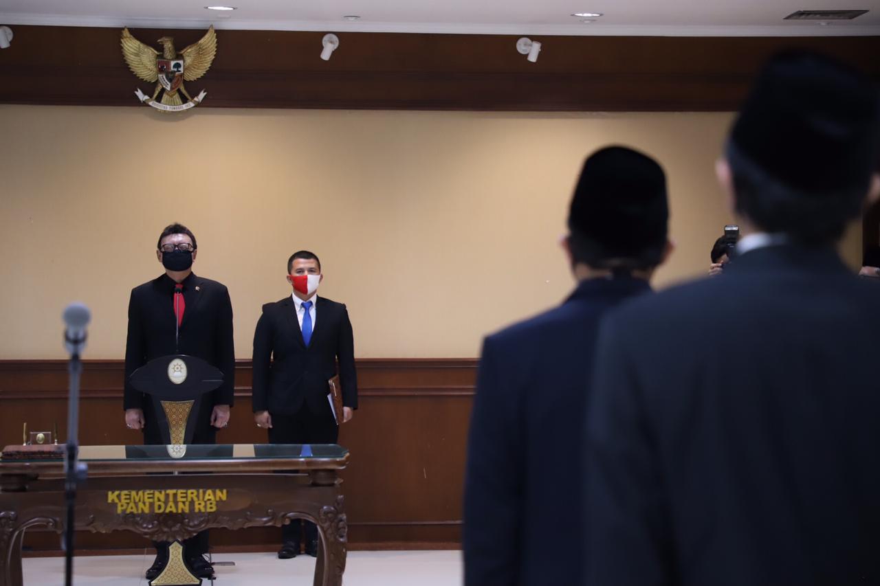 20200605 Pelantikan Pejabat Eselon II dan Pejabat Fungsional Kementerian PANRB 10