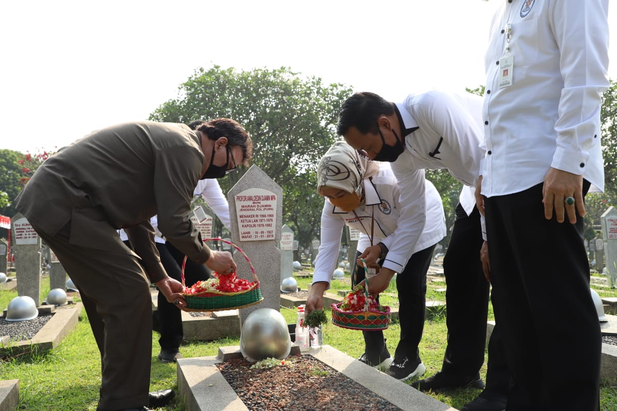 20200608 Ziarah Ke Makam Menpan Pertama 1