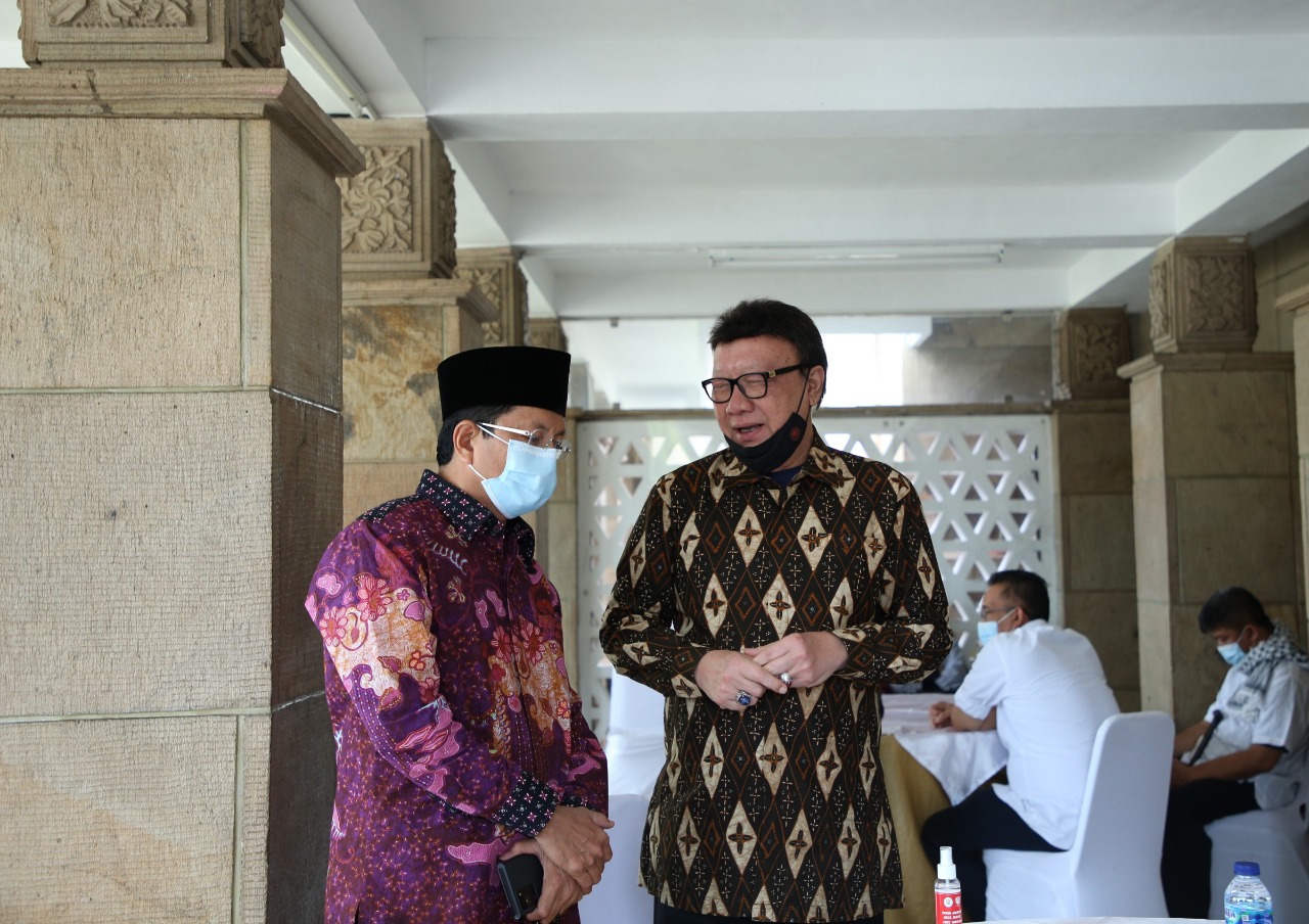 20200908 Menghadiri Pemakaman Malik Fadjar 1