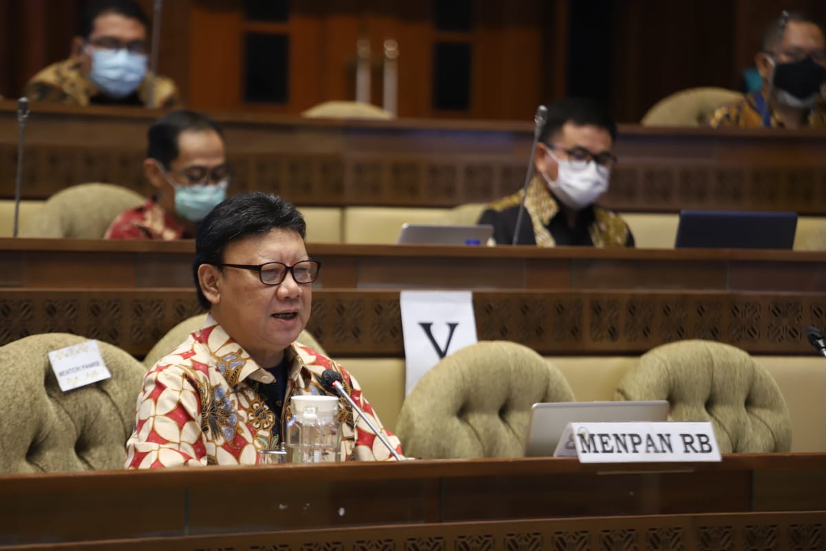 20201119 Rapat Kerja dengan Komisi II DPR RI 1