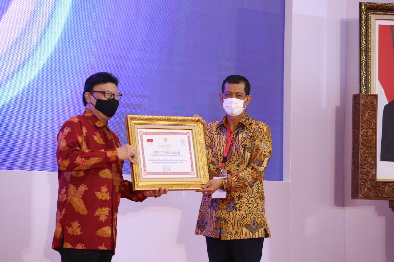 20201125 Awarding Top Inovasi Pelayanan Publik Inovasi Penanganan Covid 19 dan Pengelolaan Pengaduan Pelayanan Publik Terbaik Tahun 2020 17