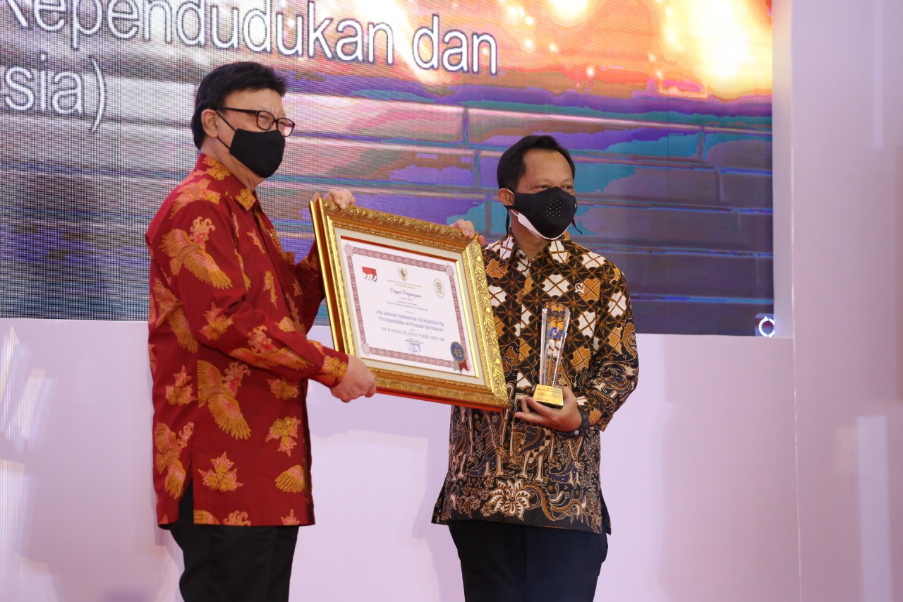 20201125 Awarding Top Inovasi Pelayanan Publik Inovasi Penanganan Covid 19 dan Pengelolaan Pengaduan Pelayanan Publik Terbaik Tahun 2020 17