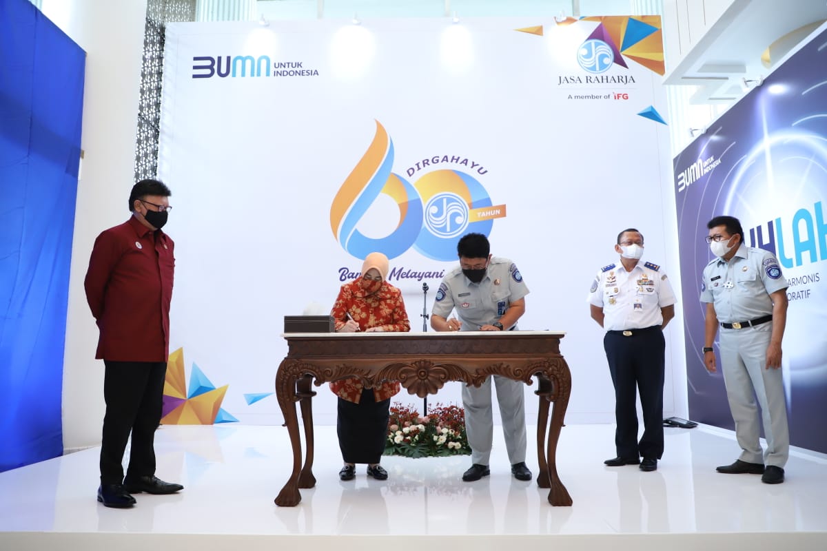 20201230 Serah Terima Ambulans dari PT Jasa Raharja 1