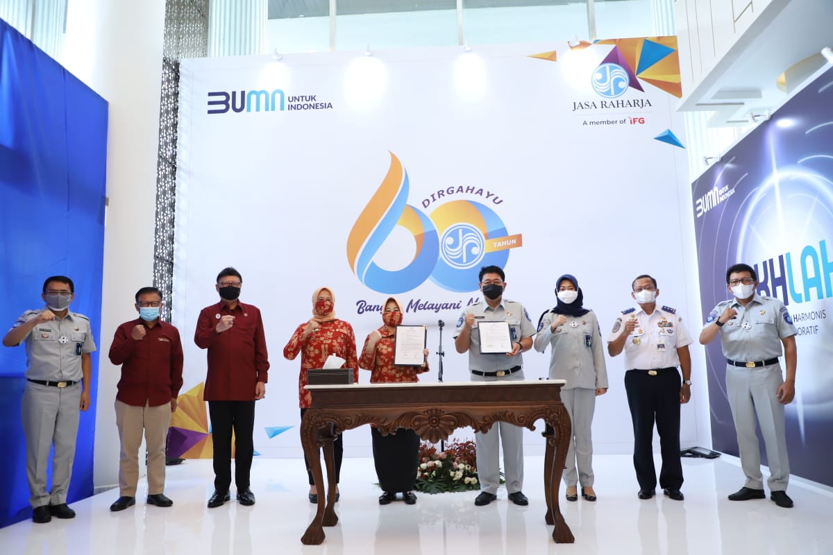 20201230 Serah Terima Ambulans dari PT Jasa Raharja 1