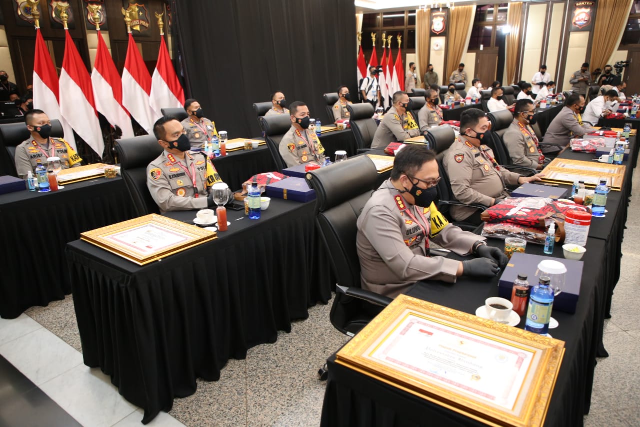 20210216 Penyampaian Hasil Evaluasi Pelayanan Publik Lingkup Kepolisian Tahun 2020 10