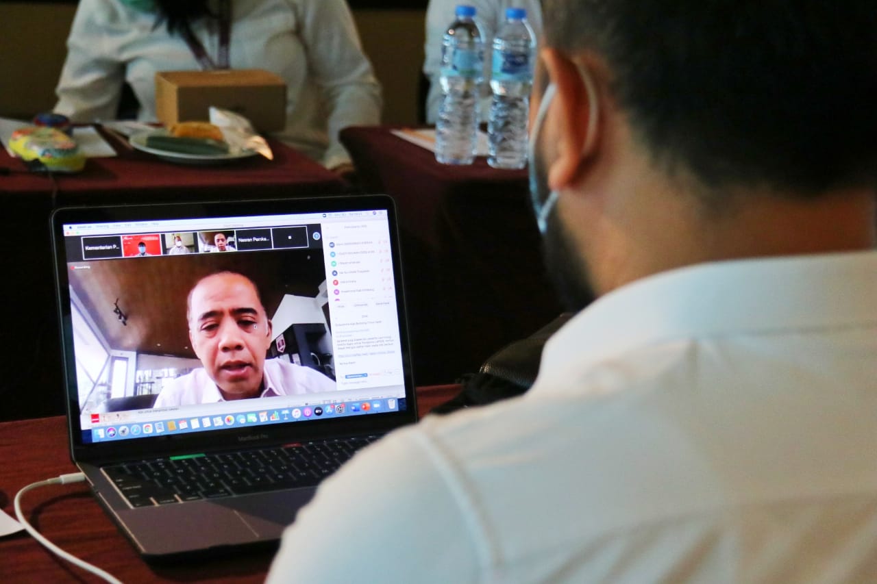 20210330 Peluncuran dan Bimtek Aplikasi Mobile Pengelola SP4N LAPOR Hari ke 2 8